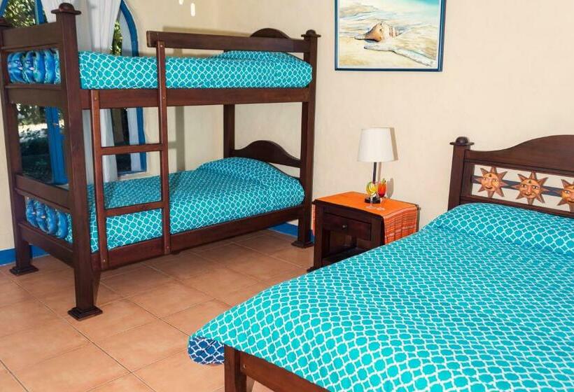 Номер Стандарт Трехместный, Mantaraya Lodge