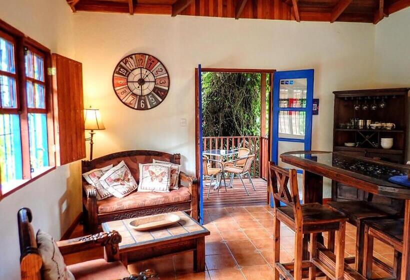 خانه 1 خوابه, Orosi Lodge