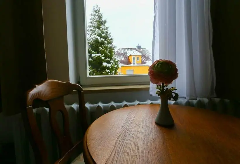 Standard Yhden Hengen Huone, Parkhotel Forsthaus