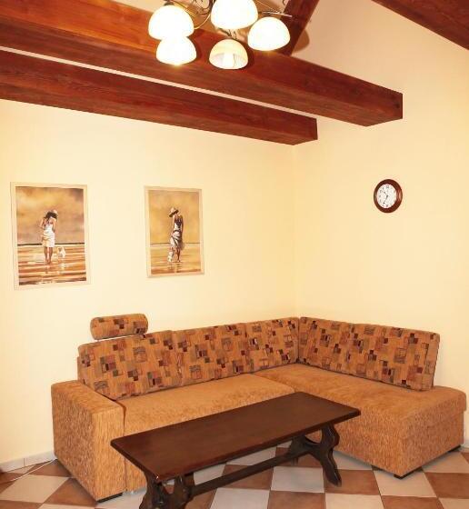 סוויטת סופריור, Pelikán