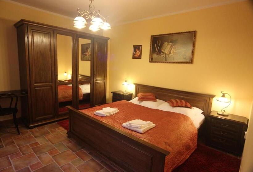 חדר סטנדרט עם מיטת קינג, Pelikán