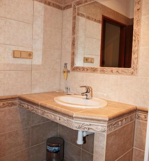 חדר סטנדרט, Pelikán