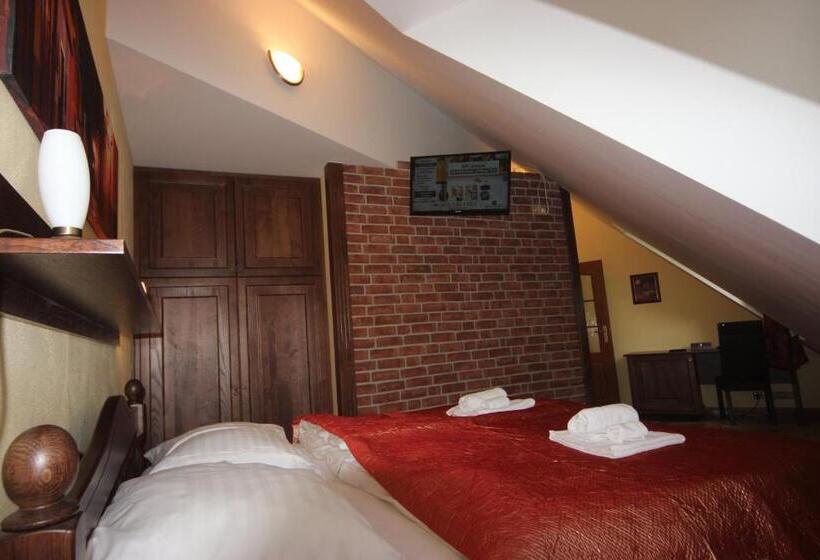 חדר סטנדרט, Pelikán