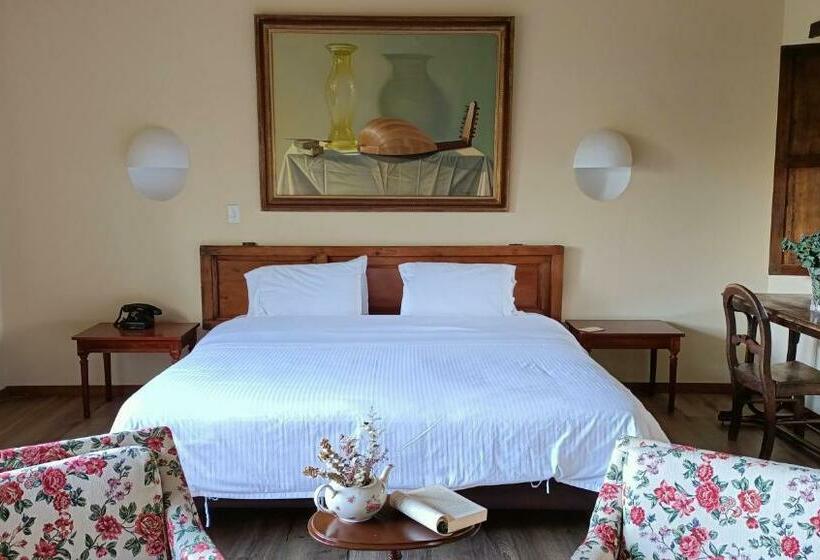 스위트 킹사이즈 침대, Plazuela De San Agustín