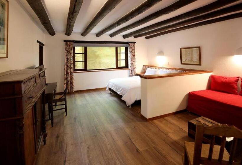 스탠다드 트리플 룸, Plazuela De San Agustín