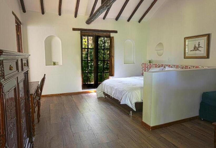 스탠다드 트리플 룸, Plazuela De San Agustín