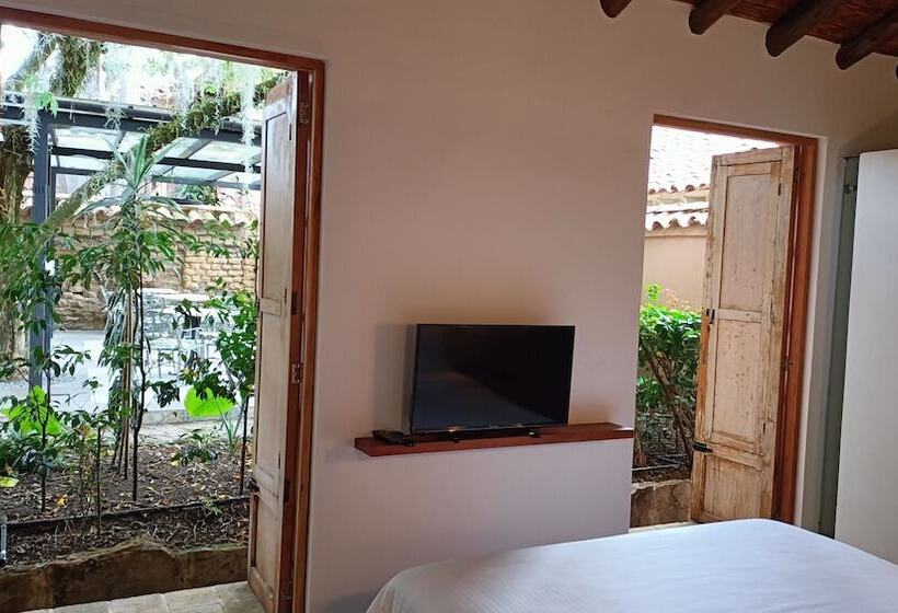 스탠다드 룸, Plazuela De San Agustín