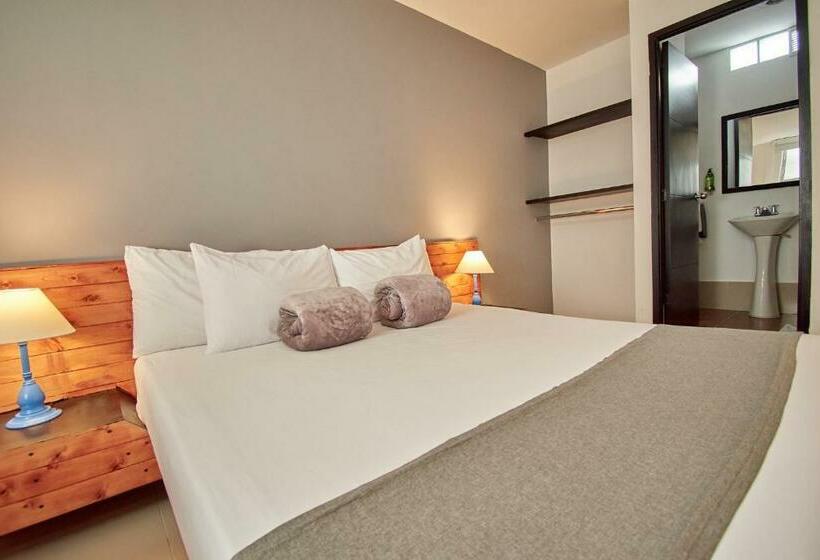 标准间, Tik Medellin