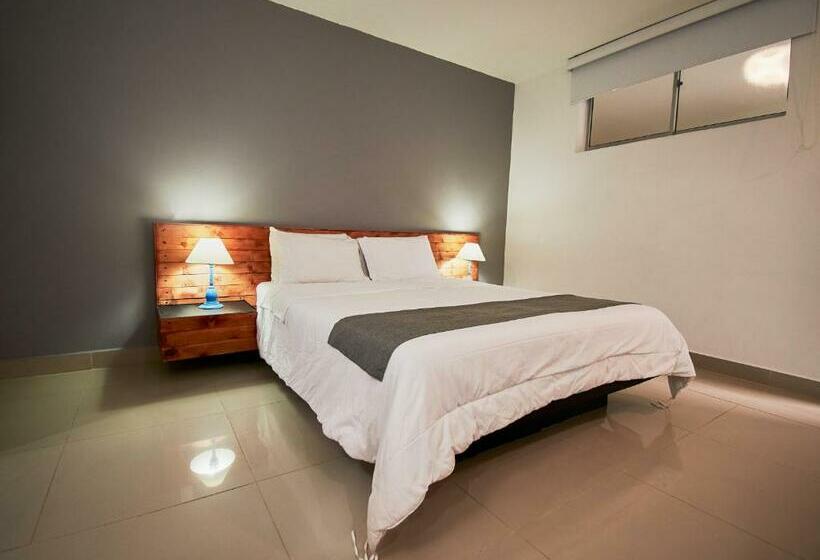 标准间, Tik Medellin