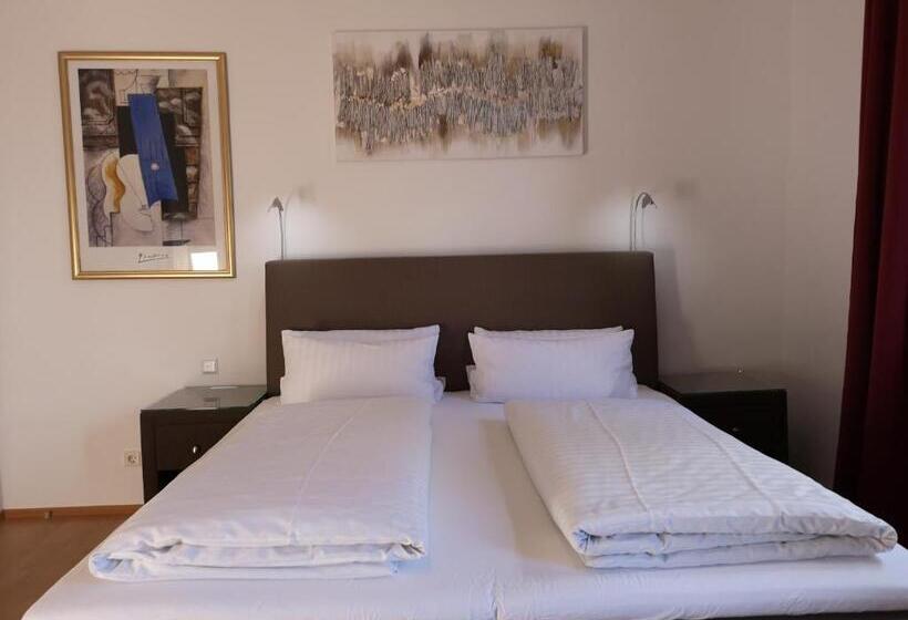 חדר סטנדרט, Tuniberg Restaurant