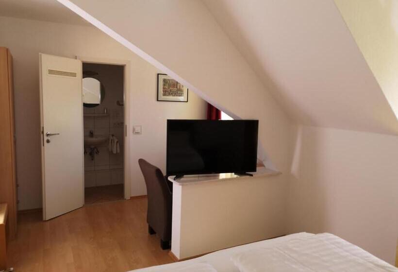 חדר סטנדרט, Tuniberg Restaurant