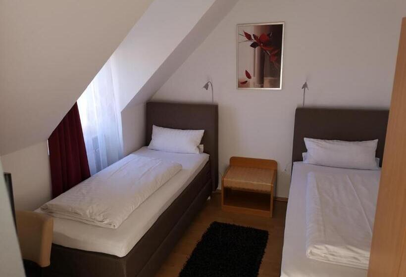 חדר סטנדרט, Tuniberg Restaurant