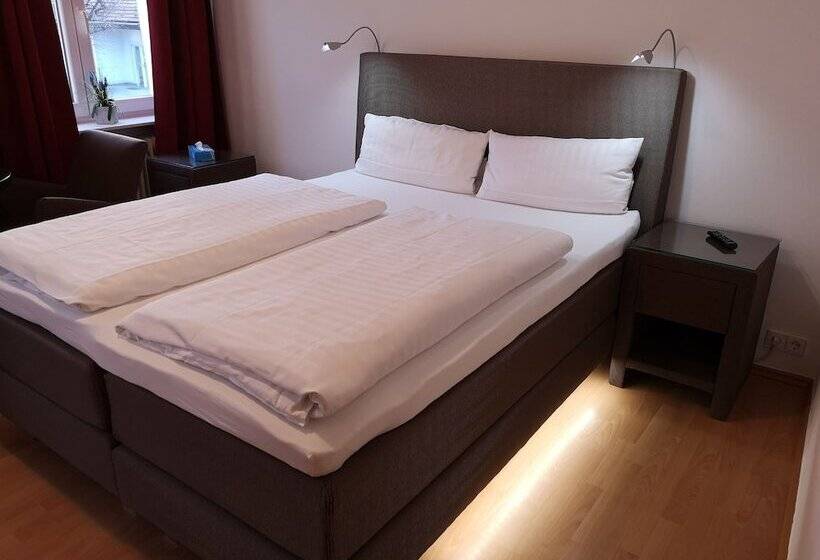 חדר סטנדרט, Tuniberg Restaurant