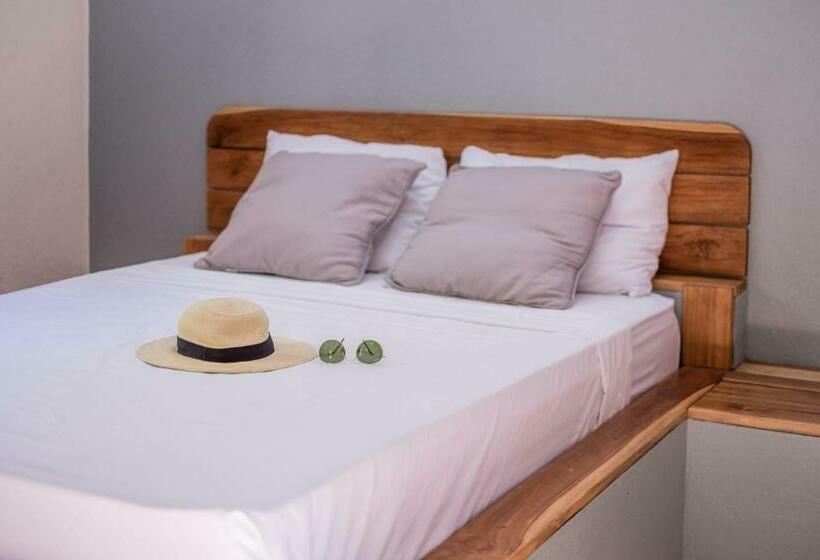 בקתה סטנדרטית, Zula Inn Apart