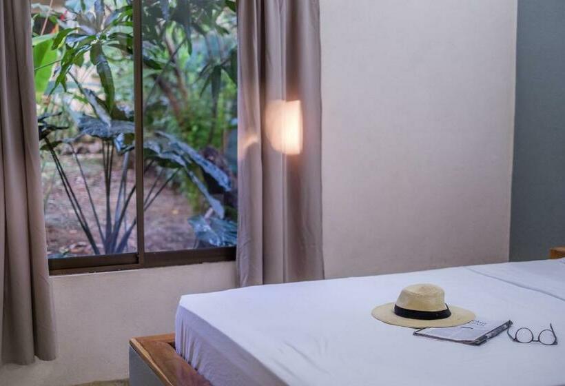 בקתה סטנדרטית, Zula Inn Apart