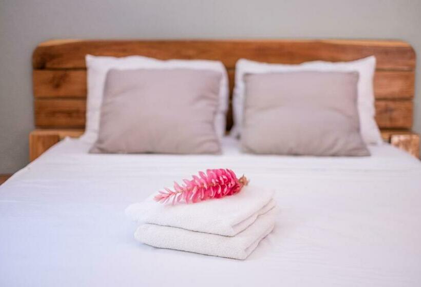 בקתה סטנדרטית, Zula Inn Apart