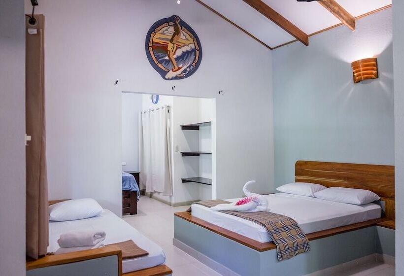 סטודיו דלוקס, Zula Inn Apart