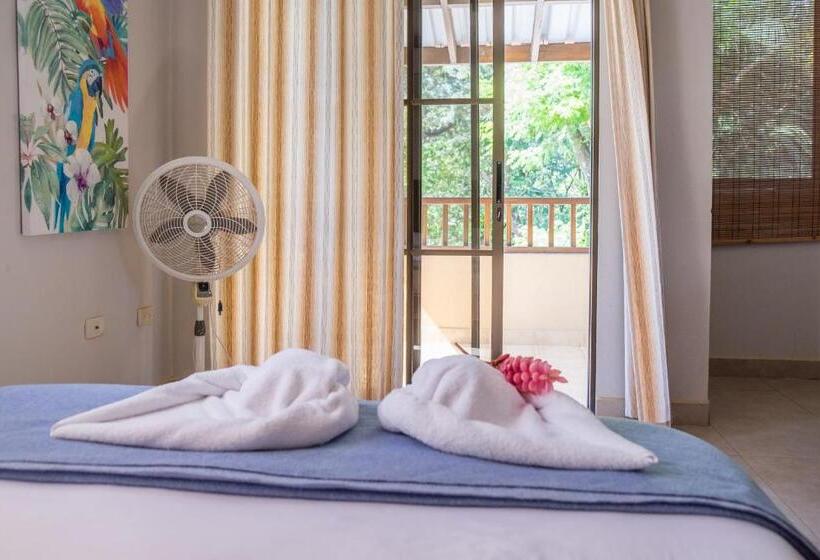 דירת שני חדרים, Zula Inn Apart