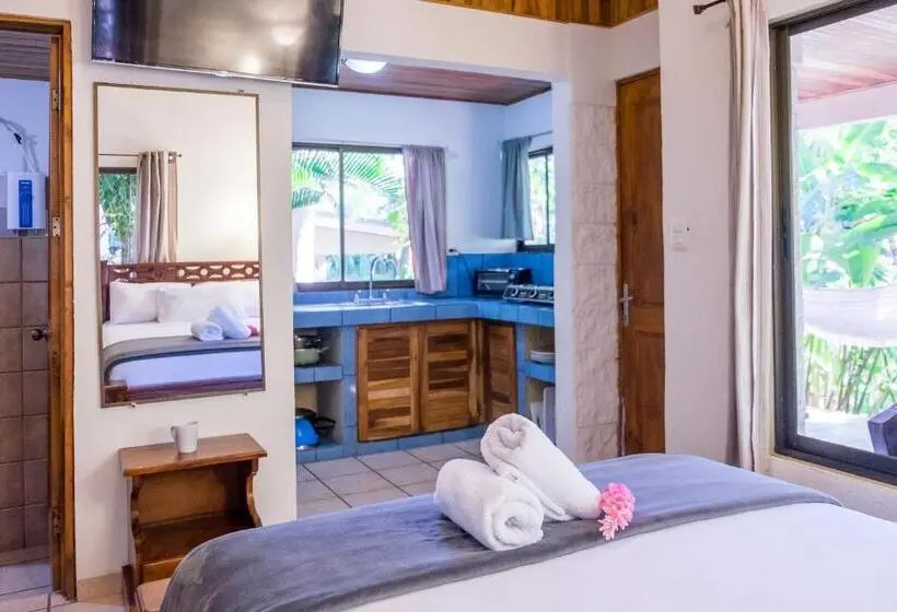 بانگلوی استاندارد 2 خوابه, Zula Inn Apart