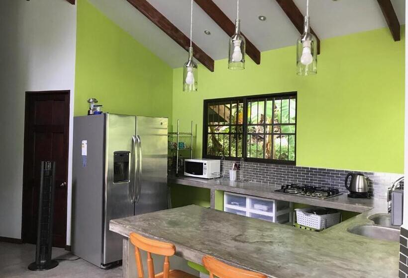 خانه 2 خوابه, Luz En El Cielo Eco B&b/hostel