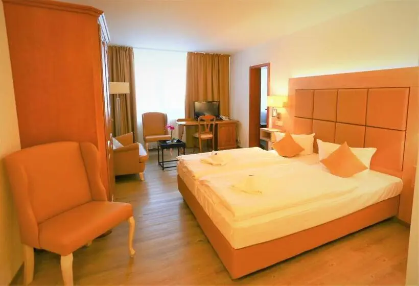 Perhesviitti, Parkhotel Forsthaus
