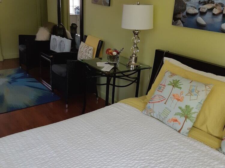 اتاق استاندارد, A Float Home B&b In Fisherman’s Wharf