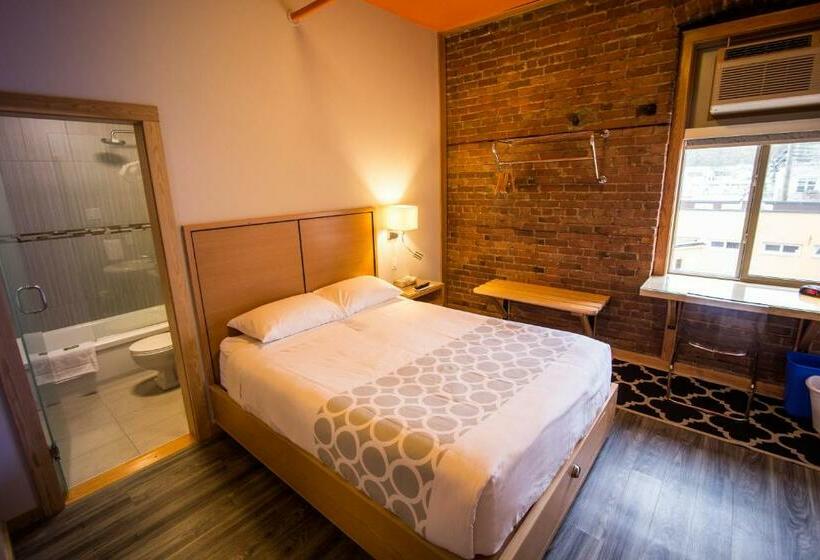 غرفة إقتصادية, Adventure