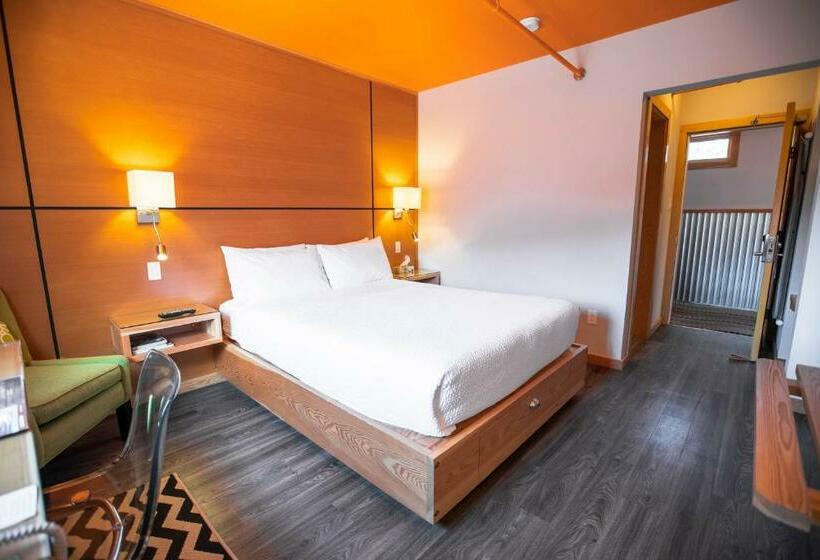 豪华房间, Adventure