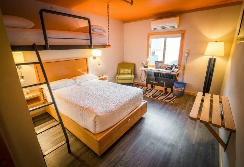 经济型三人房间, Adventure