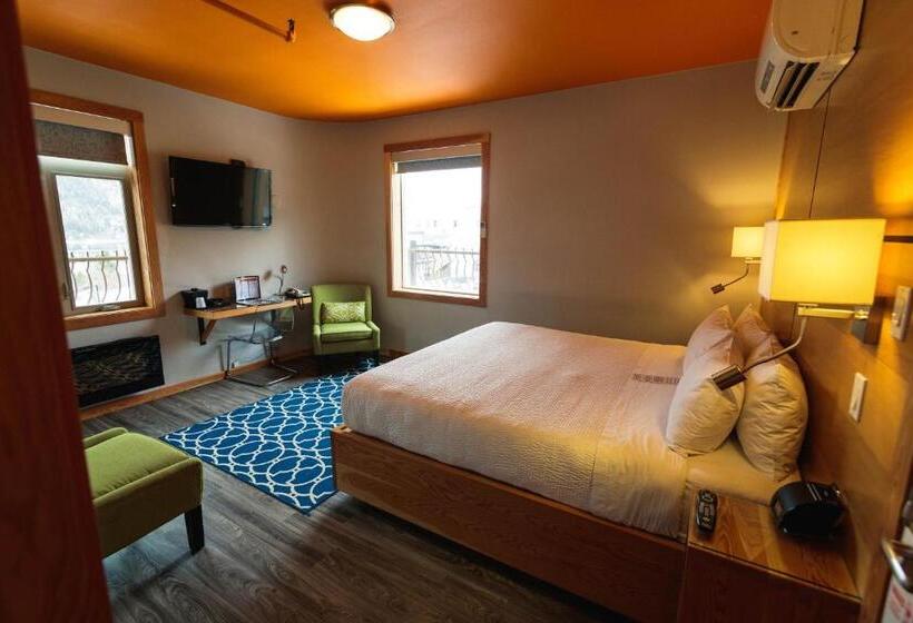 带大床的豪华间, Adventure