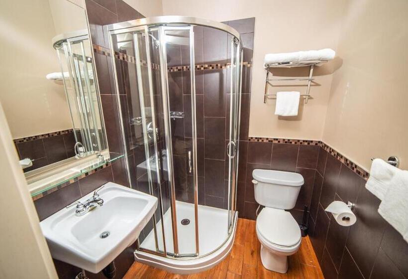 جناح إدارى, Adventure