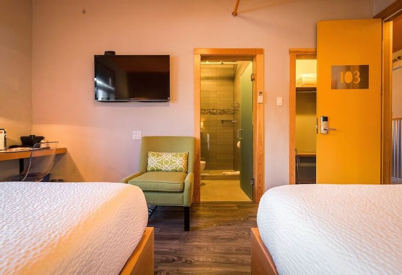 四人豪华间, Adventure