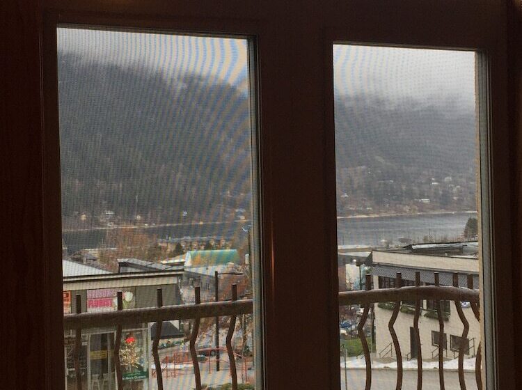 غرفة ديلوكس رباعية, Adventure