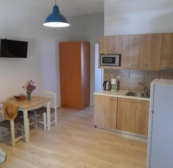 침실 2개 아파트, Argo Apartments