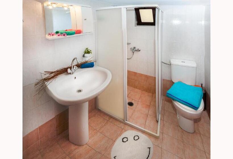 침실 1개 가든 전망 아파트, Argo Apartments