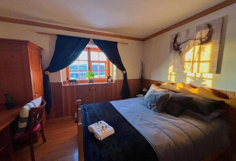 Номер Стандарт, Auberge Au Poste De Traite