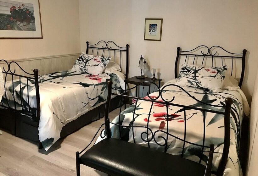 Номер Стандарт, Auberge Du Sault à La Puce