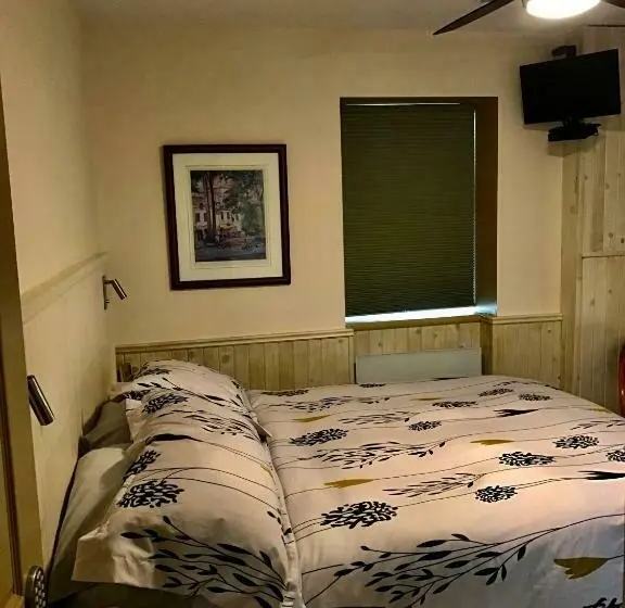 スタンダードルーム, Auberge Du Sault à La Puce