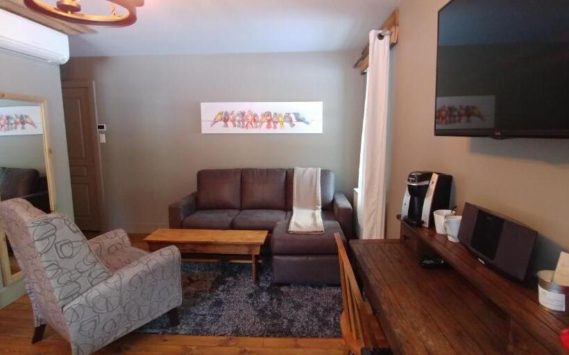 Suite, Auberge Le Cosy