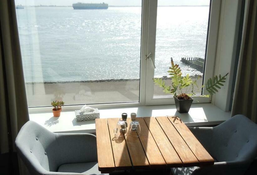 اتاق استاندارد با چشم‌انداز دریا, Belgische Loodsensociëteit