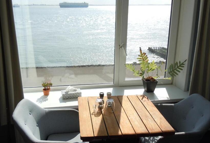 اتاق سوپریور با چشم‌انداز دریا, Belgische Loodsensociëteit