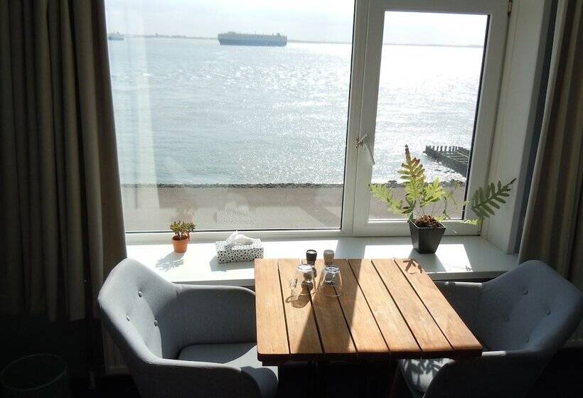 اتاق سوپریور با چشم‌انداز دریا, Belgische Loodsensociëteit