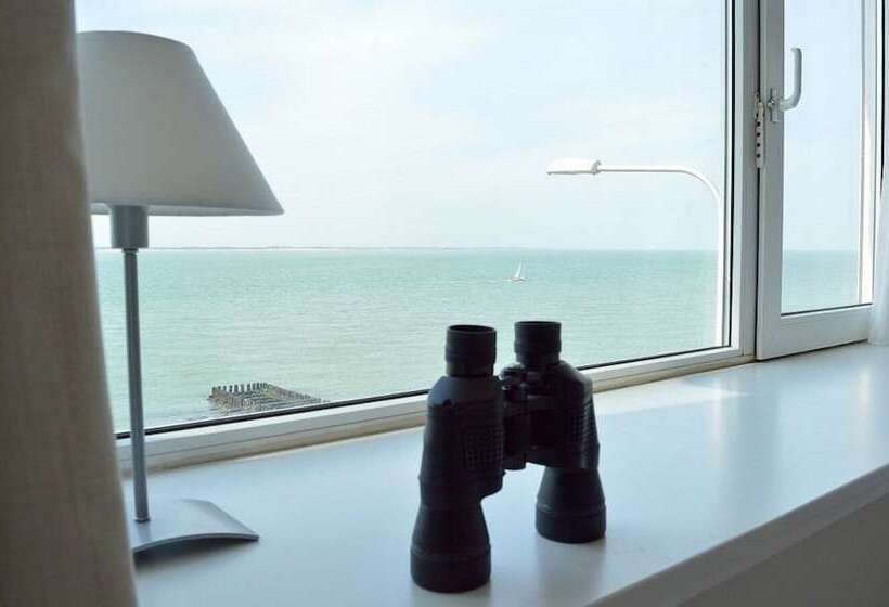 اتاق استاندارد با چشم‌انداز دریا, Belgische Loodsensociëteit