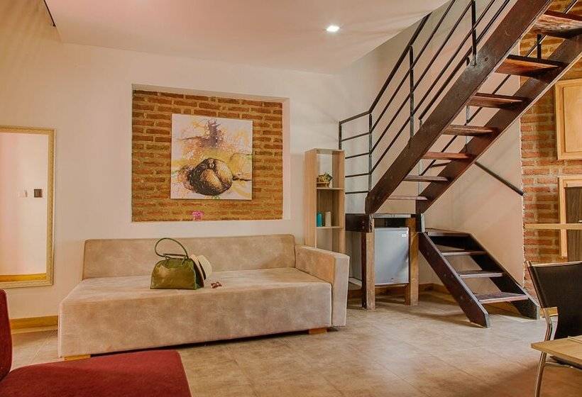 סוויטה, Boutique Casa Carolina