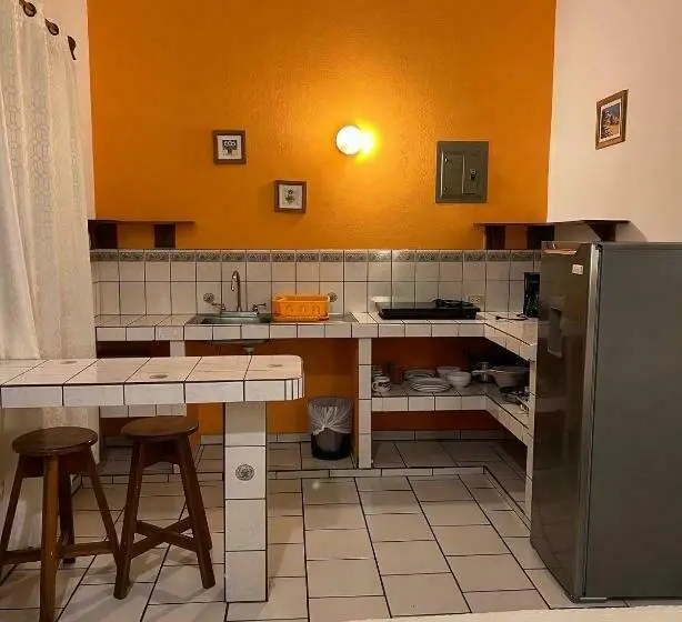 Standard-studio, Cabinas El Colibri