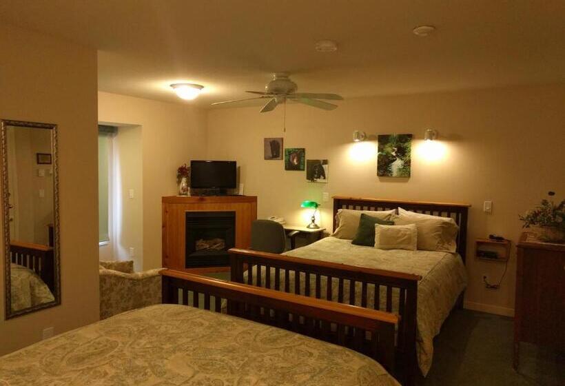 غرفة ديلوكس, Cedar Wood Lodge Bed & Breakfast Inn