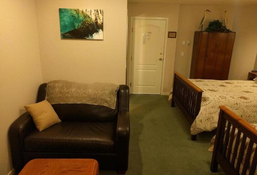 غرفة ديلوكس, Cedar Wood Lodge Bed & Breakfast Inn