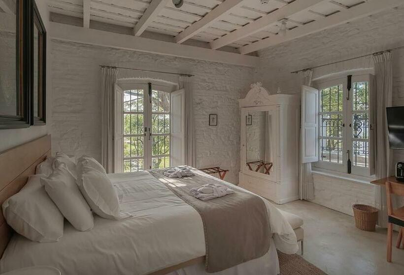 اتاق پرمیوم, Charco