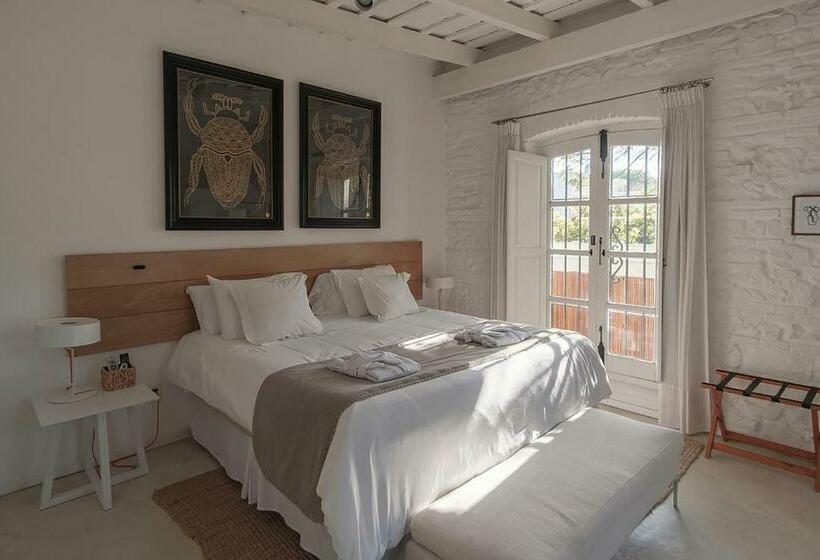 اتاق پرمیوم, Charco