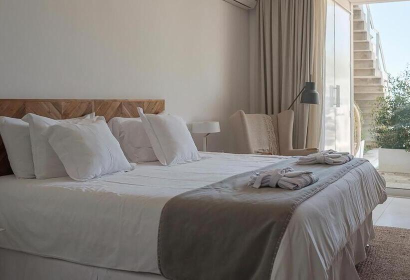 سوییت اجرایی, Charco